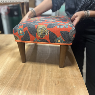 Tabouret finition double passepoils